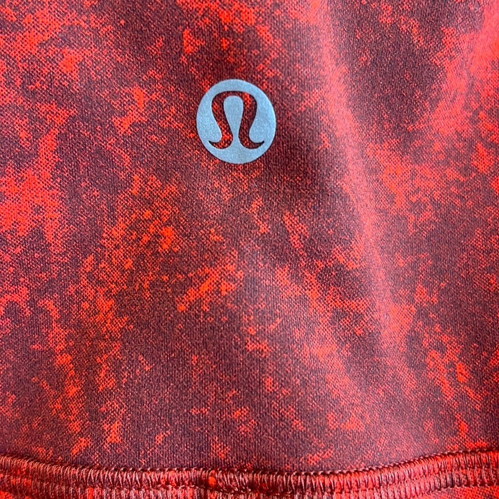 Lululemon Plus 16 /Red Marbled / Cropped Legging/ Adjustable Waist - Picture 3 of 6